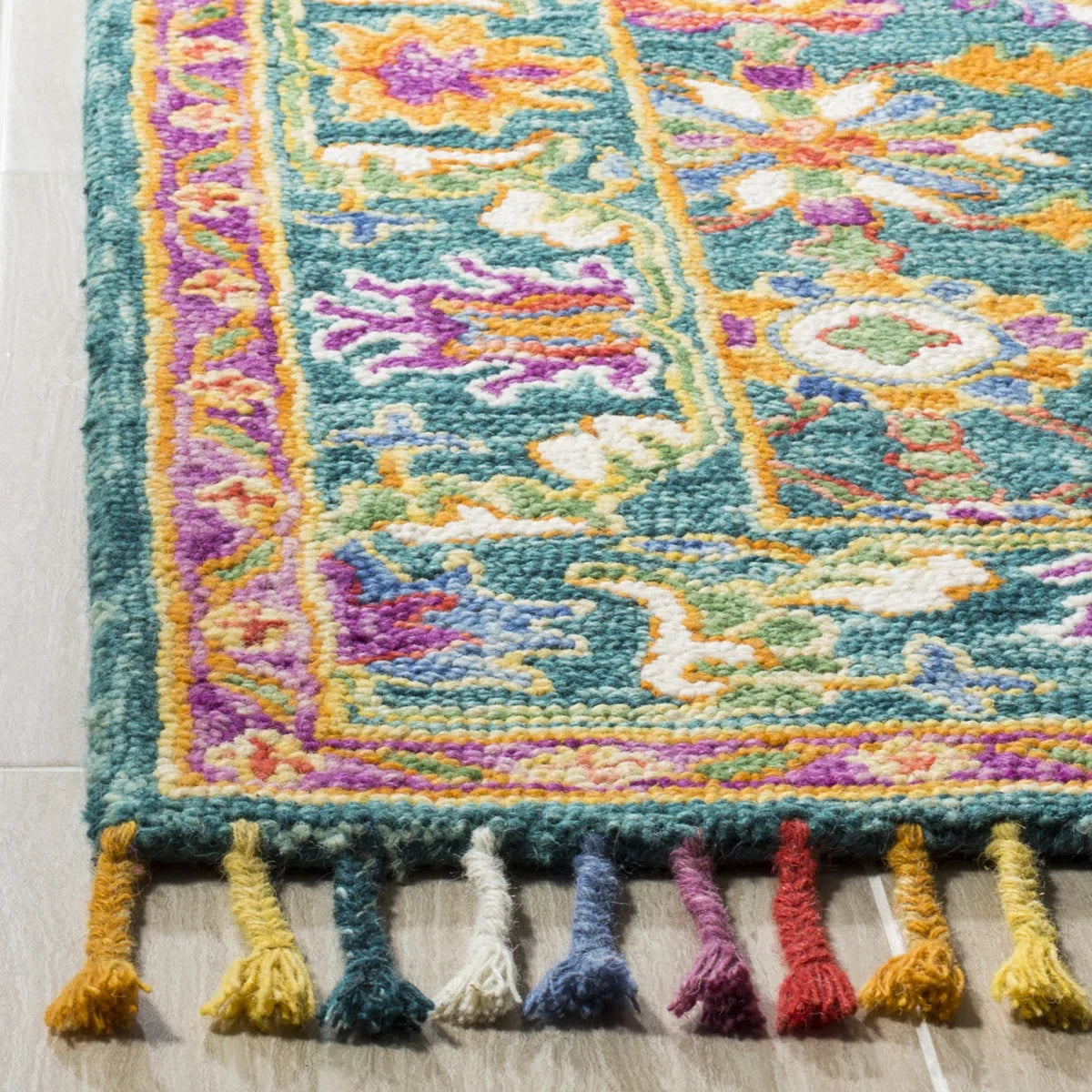 Vahakn Hand Tufted Wool Floral Rug